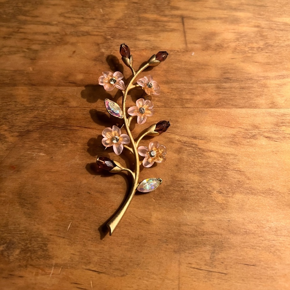 Gold Blooming Flowers Fashion Brooch